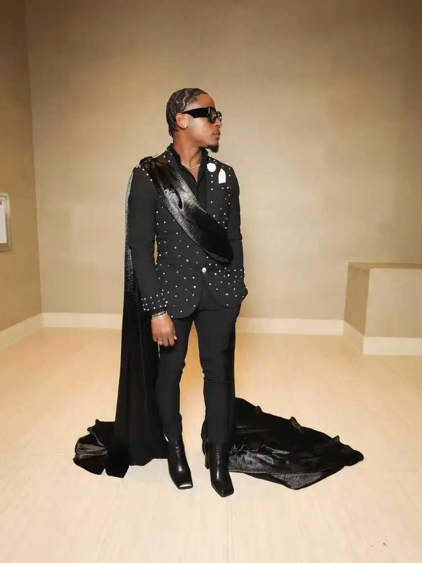 

Black Men Suit Set 2 Piece Blazer+Pants Trousers Long Train Customized Formal Office Jacket Crystals Wedding Tuxedos Prom Coat