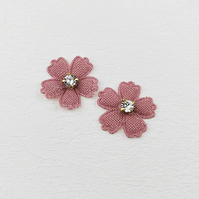 Blume mit Strass-Applikation für Kleidung, Aufnäher zum Aufnähen auf Hüte, zum Basteln von Haarspangen, als Schleifendekoration, 2,3 cm, 50 Stück. – Detail 8