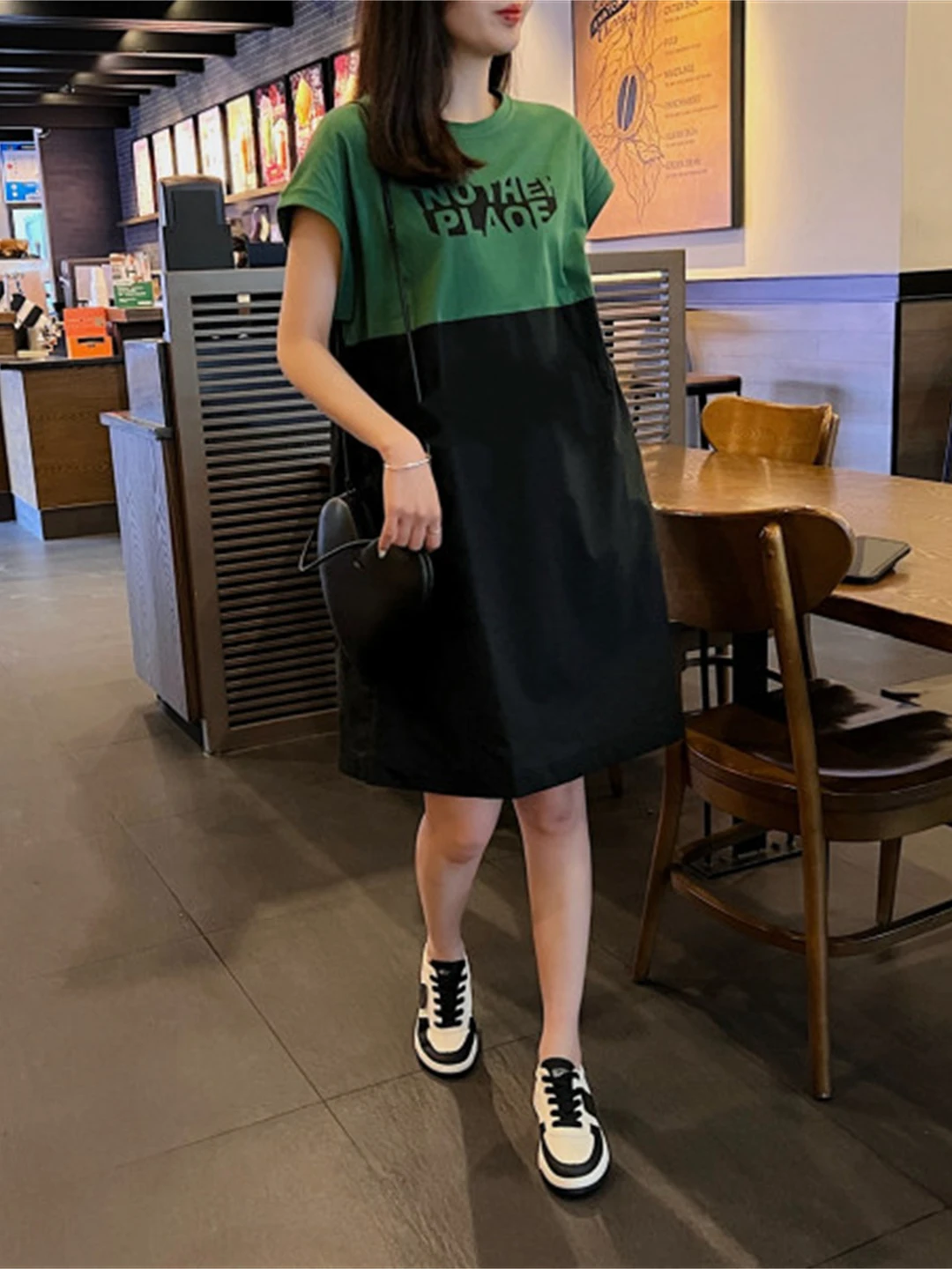 

plus Size Casual Striped Short Sleeve T-Shirt Dress for Short Women Summer Loose Fit Casual Dress Polyester Fiber round Neck