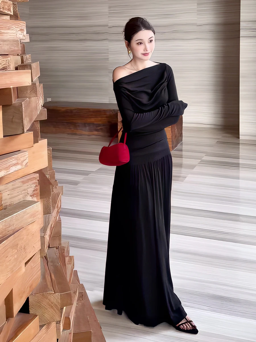 

High Waist Halter Neck Pleated Skirt Set Women's Fashion Autumn 2026 Two-Piece Set Short Sleeve T-Shirt Style Commute Wind