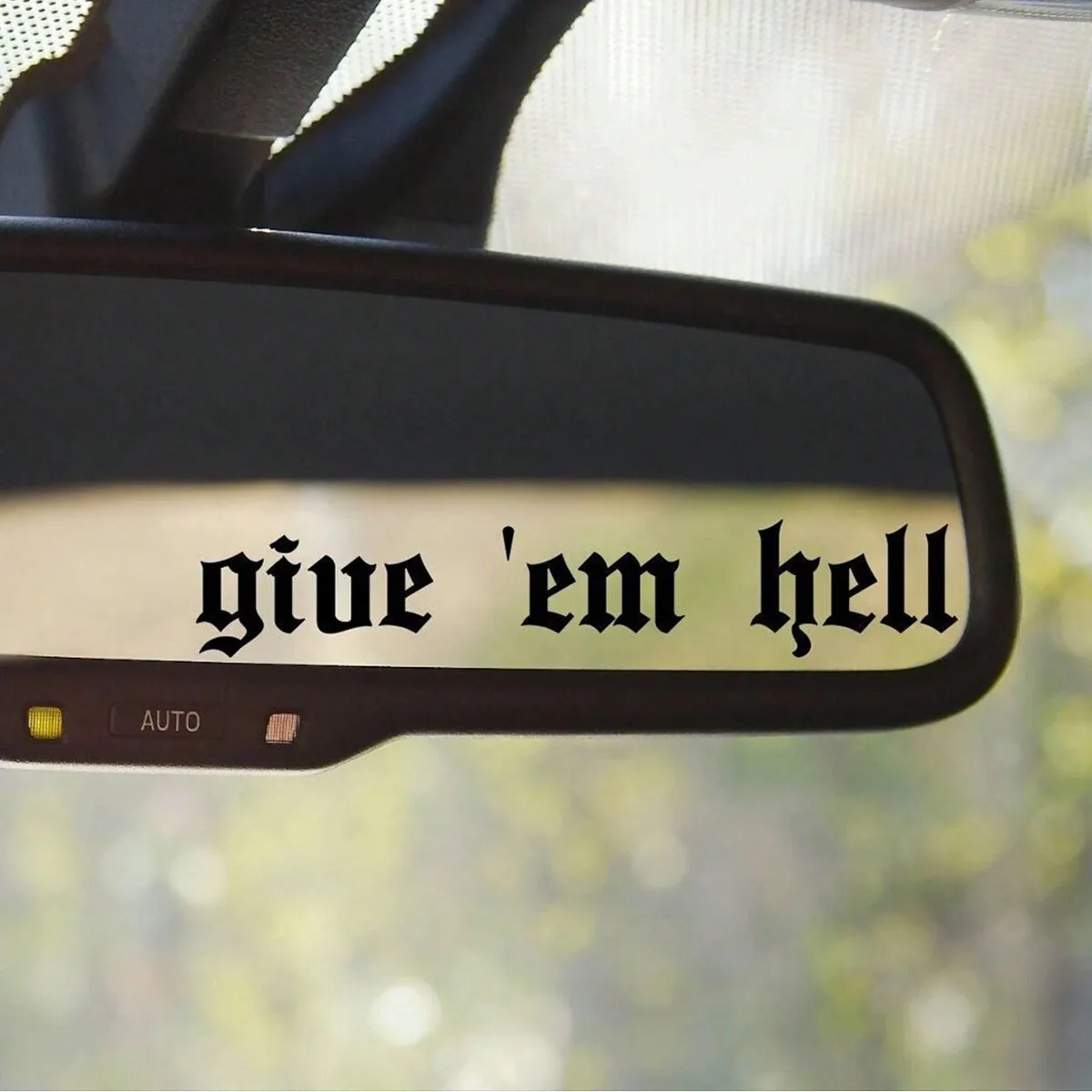 Adesivo Espelhado 'Give Em Hell', Adesivo para Retrovisor de Carro, Adesivo de Afirmação para Carro, Adesivo para Retrovisor, Adesivo Espelhado Moderno
