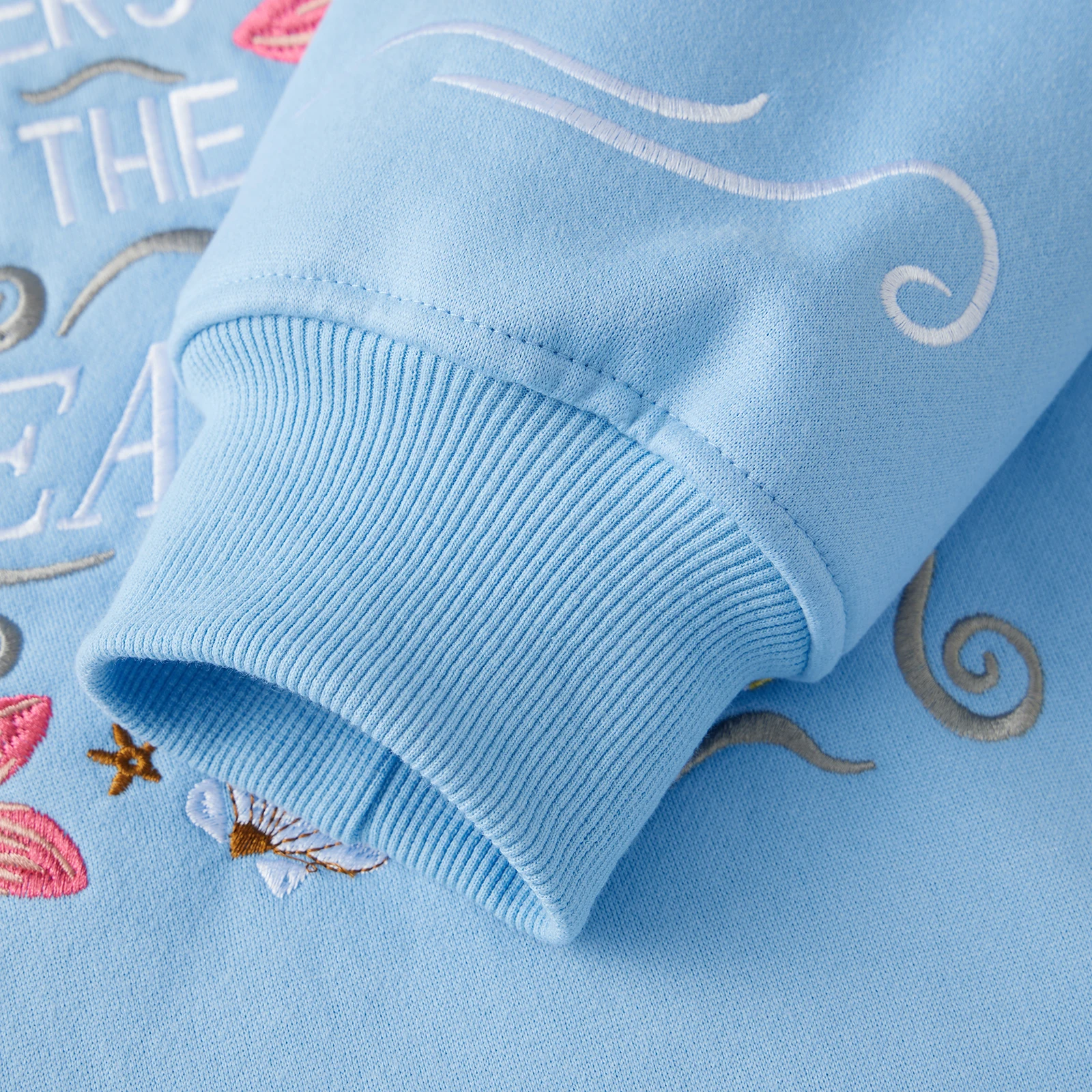 المرأة الخريف عارضة هوديس الظهر الأزهار التطريز طويلة الأكمام فضفاضة تناسب بلوزات الأزياء السترة الشارع الشهير