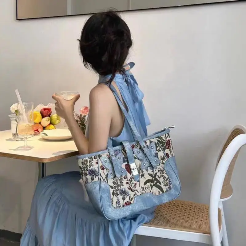 

2026 New Fashion Plant Flower Pattern Embroidery Large Capacity Multi Functional Portable One Shoulder Tote Bag For Women Trendy