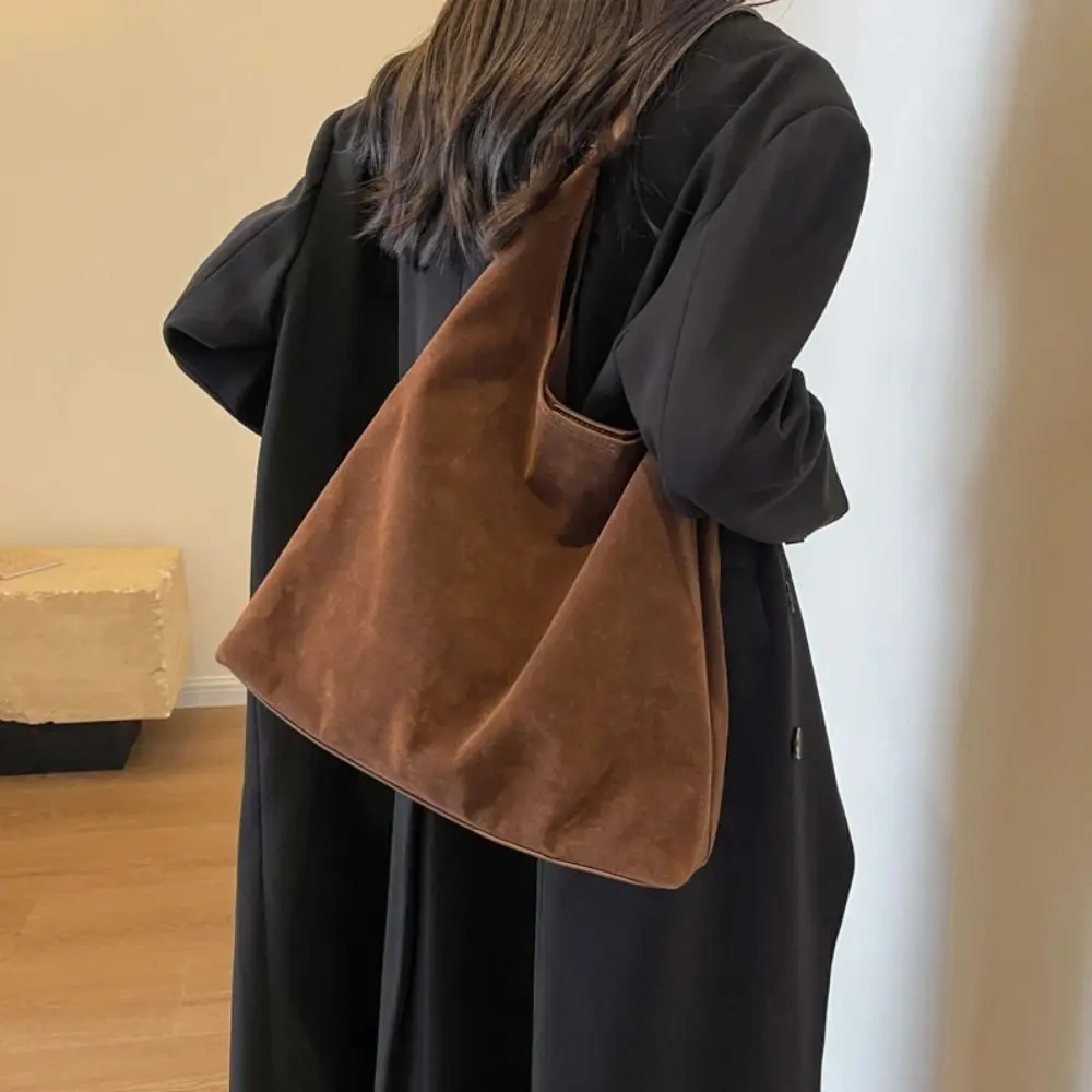 New Autumn and Winter Vintage Women's Bag Large Capacity Fashion Suede Shoulder Bag Simple Solid Color Versatile Bucket Bag