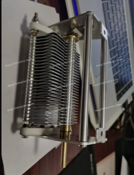 

Adjustable air capacitor 1000P