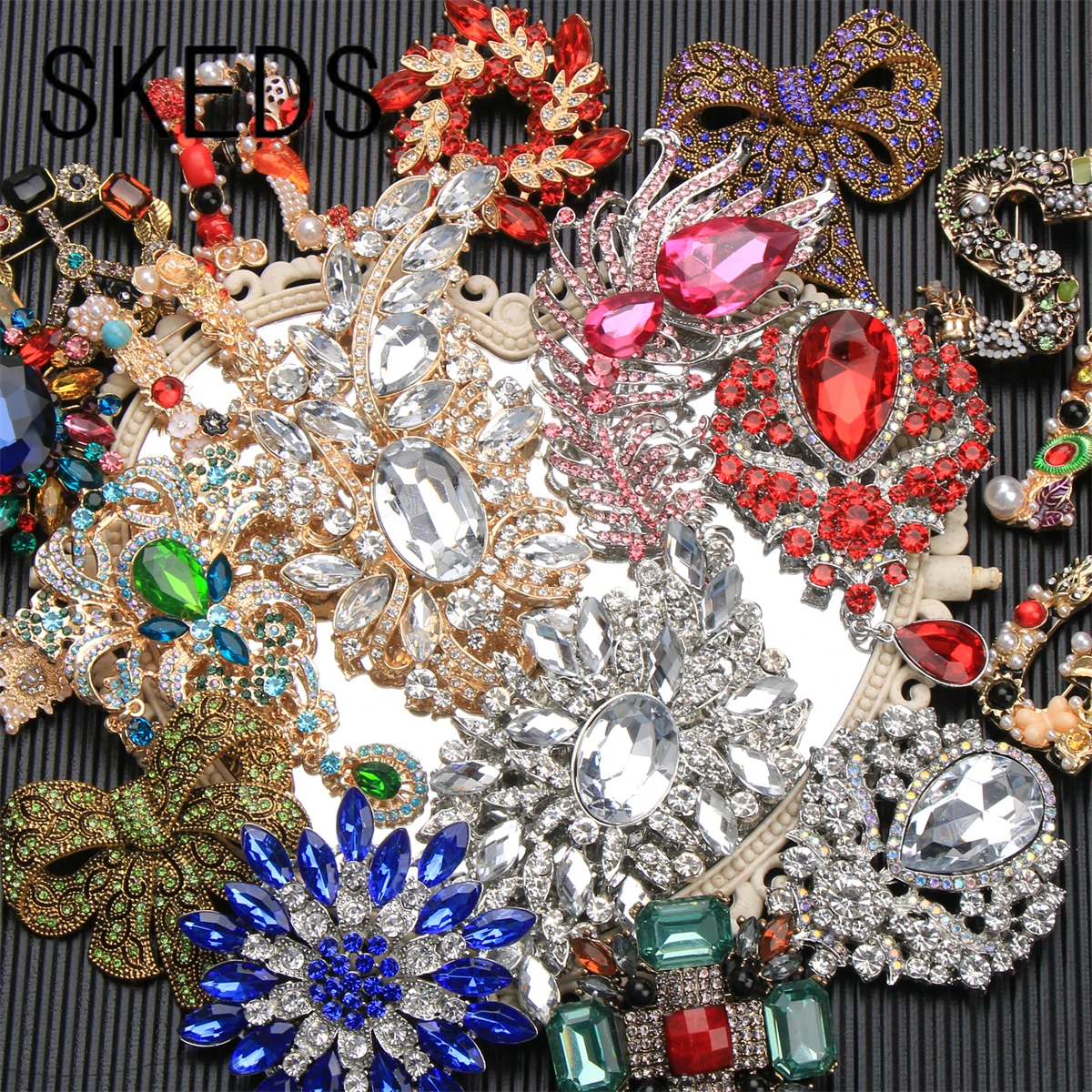 SKEDS Vintage Bow Feather Brooches Luxury Designer Jewelry for Women  Fashion Corsage Full Crystal Pins Grande Broche