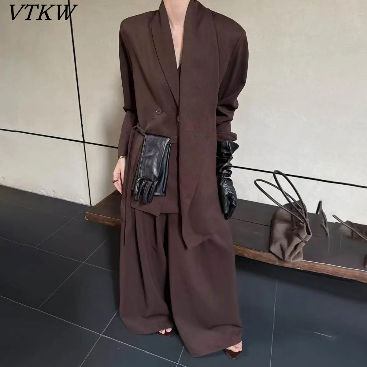 

VTKW однотонный унисекс дизайн в стиле шарфа с регулируемыми завязками, приталенный крой, весенний стиль 2022, женский пиджак, комплект высококачественных брюк