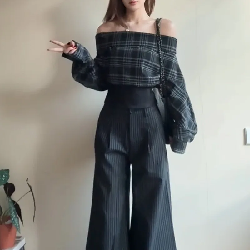 

2025 Autumn New Korean Off-shoulder Contrast Color Plaid Long-sleeved T-shirt Women + Loose Casual Wide-leg Pants Two-piece Suit
