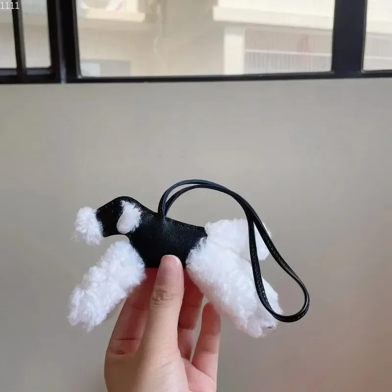 Luxury Dog Bag Pendant Sheepskin Hand-stitched Creative Cute Wool Dog Pendant Car Rearview Mirror Pendant Bag Accessories