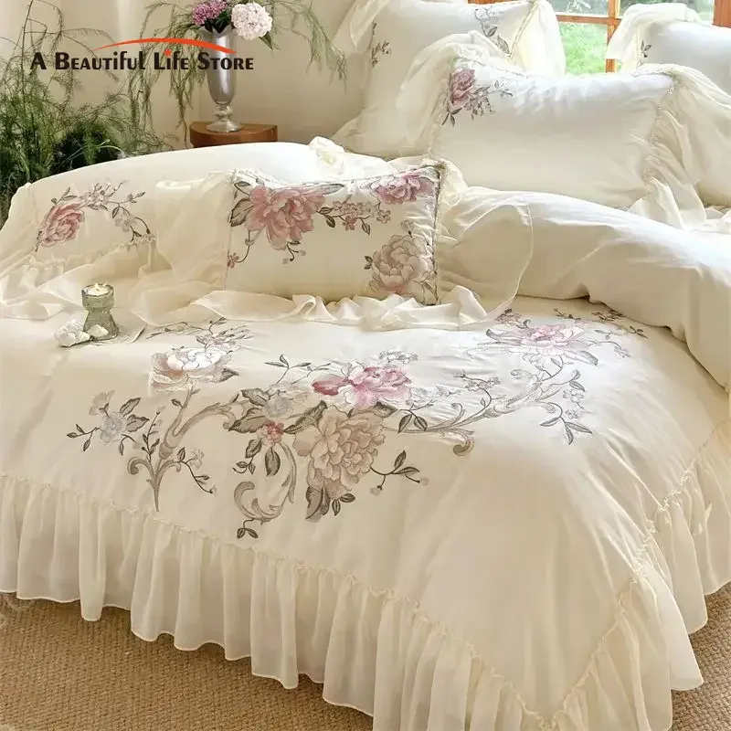 French Princess Wedding Bedding Set 1200TC Egyptian Cotton Lace Ruffles Flowers Embroidery Duvet Cover Set Bed Sheet Pillowcases