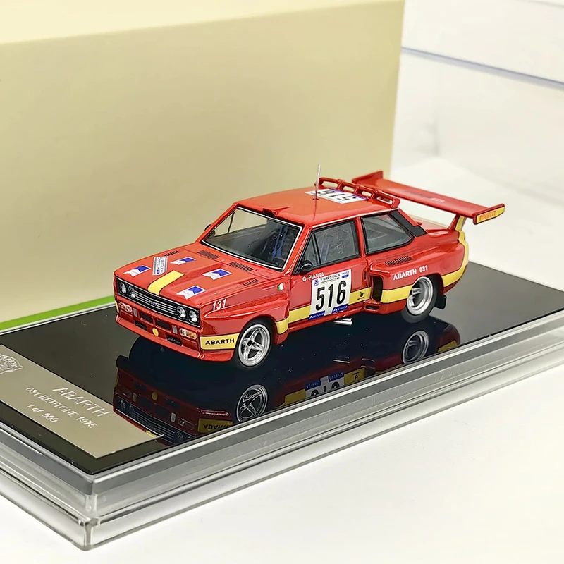 ダイキャスト 1:64 スケール アバルト 031 ベルトーネ 1975 合金車モデルコレクション装飾ホリデーギフトおもちゃクラシックお土産ギフト