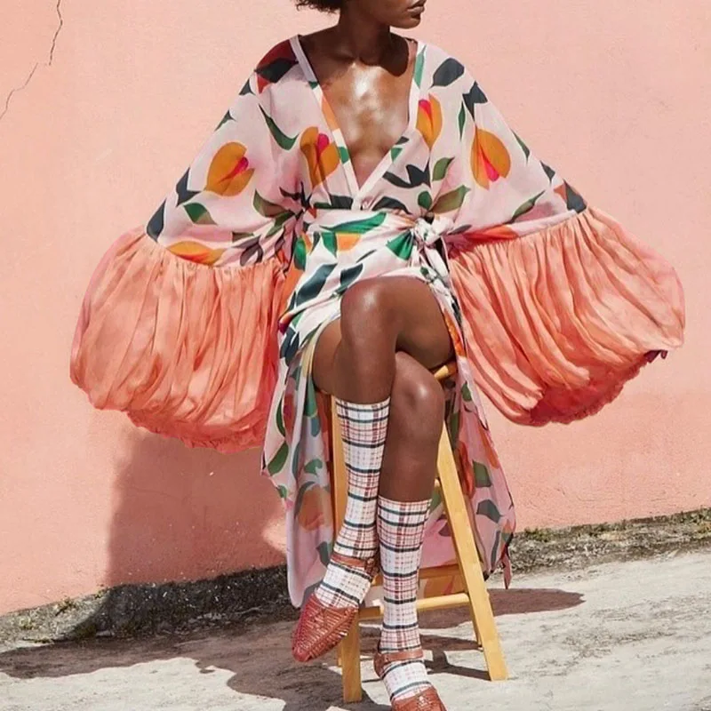เสื้อคลุมกันแดดแขนยาวคอวีสำหรับผู้หญิง ผ้าบางเบาพิมพ์ลาย แต่งผ้าแบบต่อผ้า สไตล์ลำลอง เหมาะสำหรับวันพักผ่อนริมทะเล