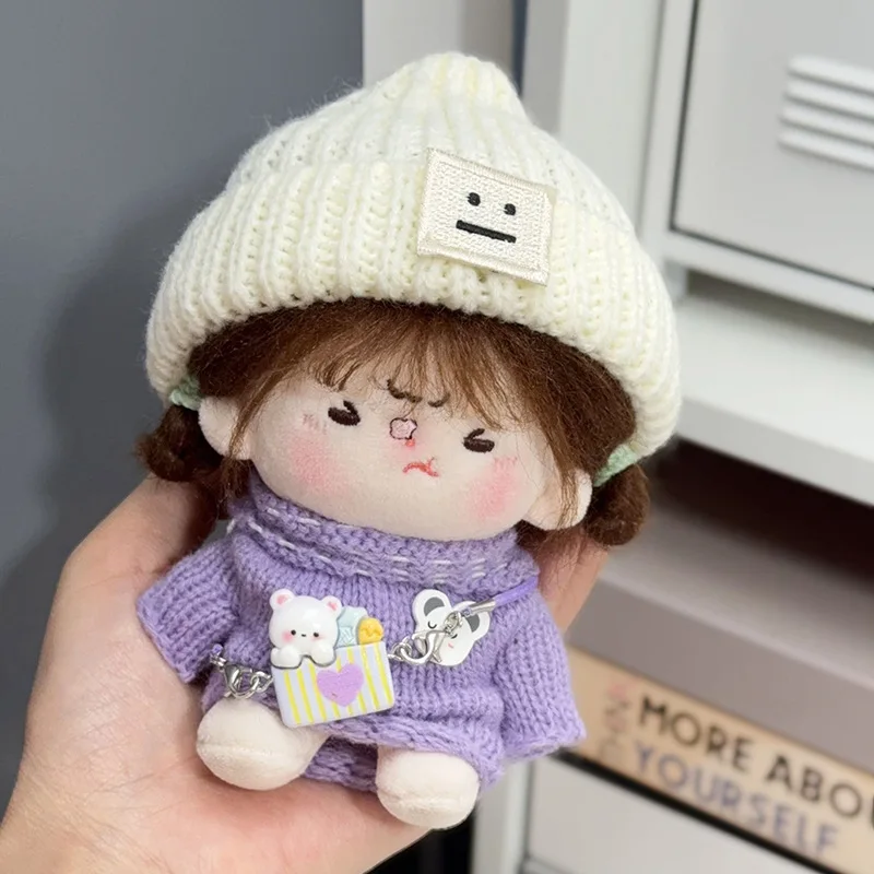 Geeignet für 10 cm große Baumwollpuppenkleidung, Strickpullover-Set, Plüschtier-Bekleidungsset, einschließlich Hut und Umhängetaschenzubehör