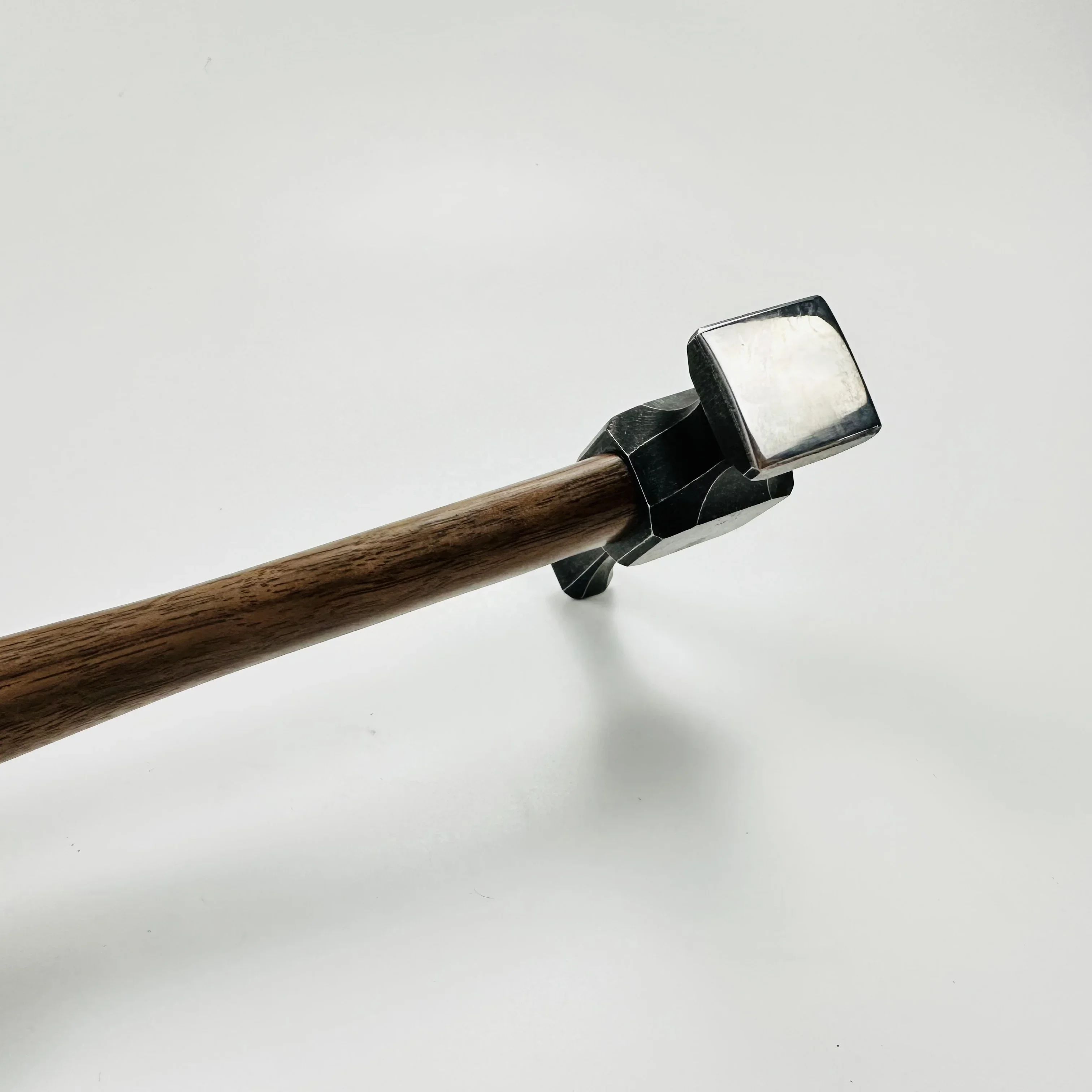 السلع الجلدية المصنوعة يدويا المطرقة غرزة التشطيب الضرب أدوات تسطيح الجلود نحت الأجهزة المطرقة