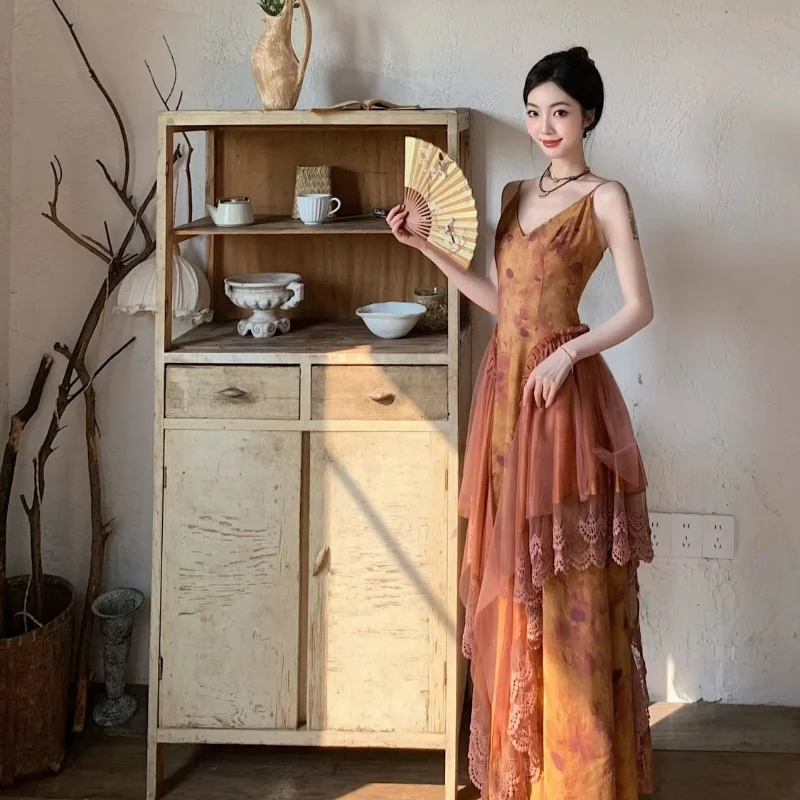 French Sweet and Spicy Style Sling Dress for  Sunset-Inspired Retro Oil Painting Smudge Print with Lace Patchwork and V-Neck