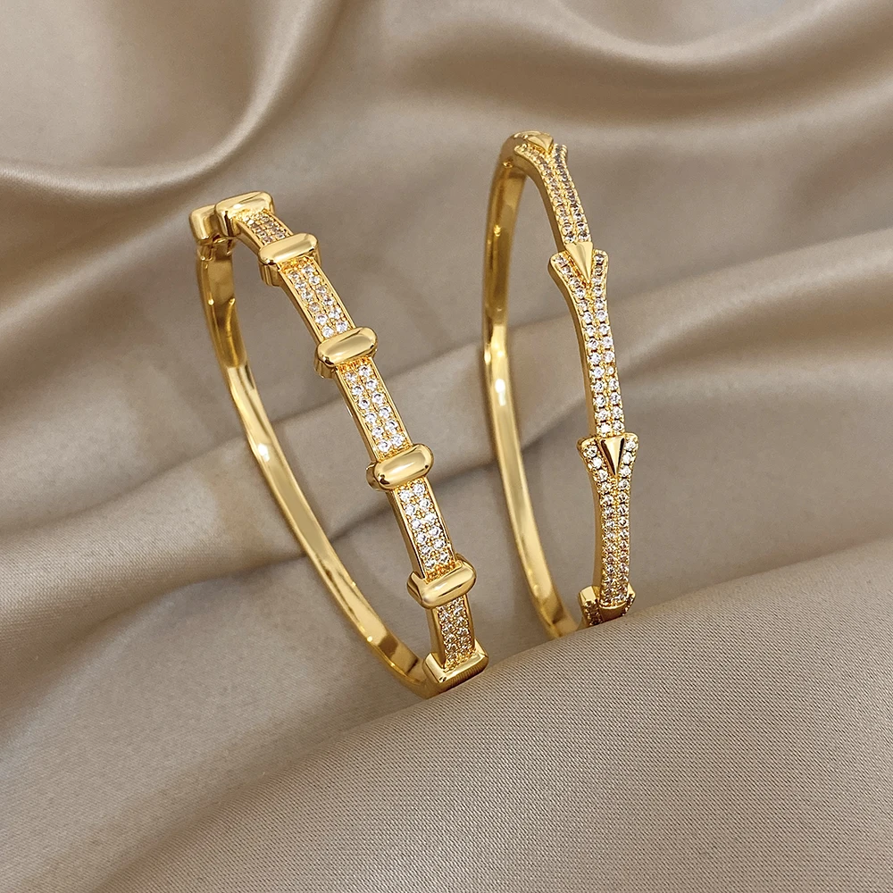 Greatera Cooles, trendiges, eingelegtes, pfeilförmiges Armband, Nischendesign, plattiertes Kupfer, Gold, luxuriöser, mit kubischem Zirkon gefüllter Temperament-Armreif