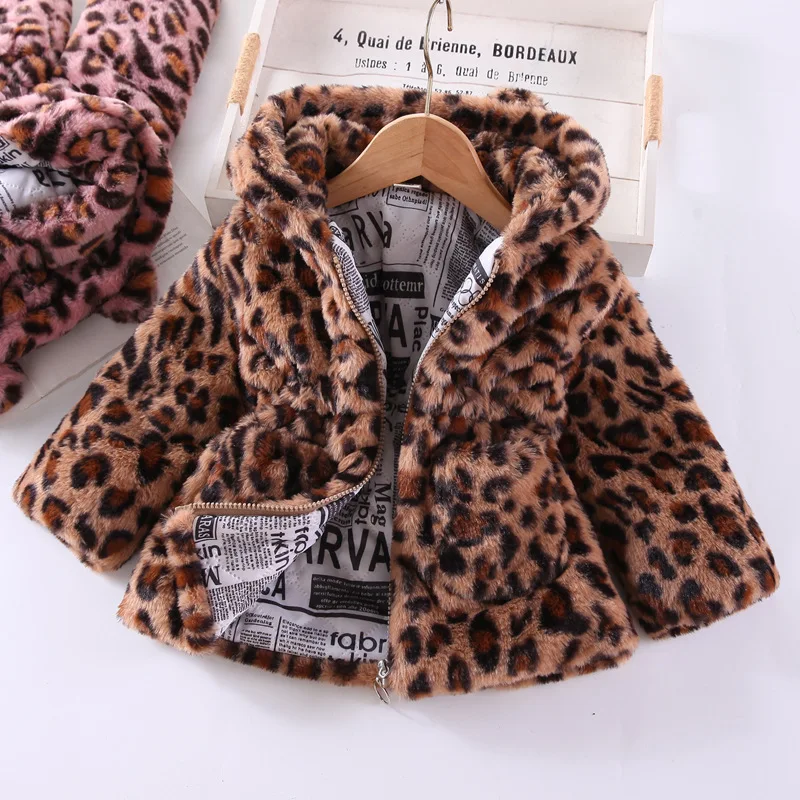 Autunno inverno peluche neonate giacca moda stampa leopardo caldo cappotto di pelliccia sintetica per ragazze capispalla con cappuccio 2-8 anni