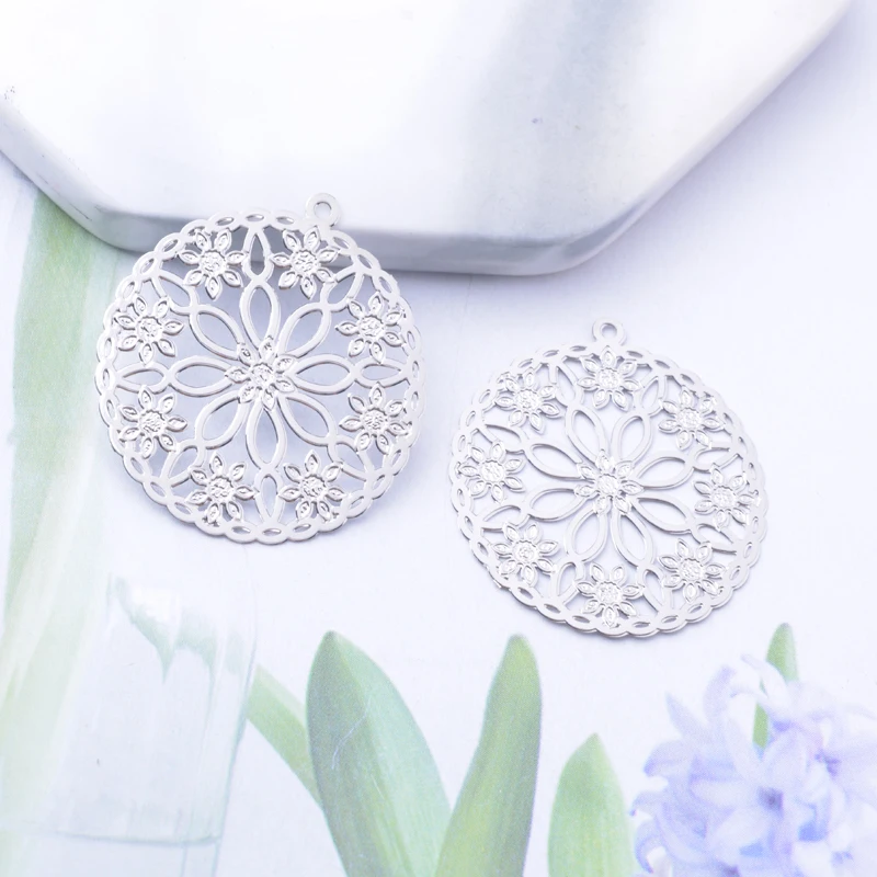 50 Stück/lot AB3239 Messing Filigran Blumen Anhänger Schmuckmaterialien Geeignet für DIY Ohrringe – Detail 6