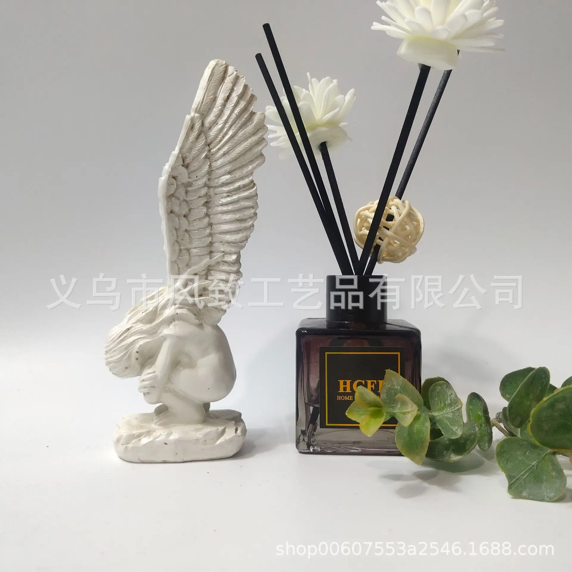

Praying Angel Statue‌ - Handmade Resin Figurine for Desk & Garden