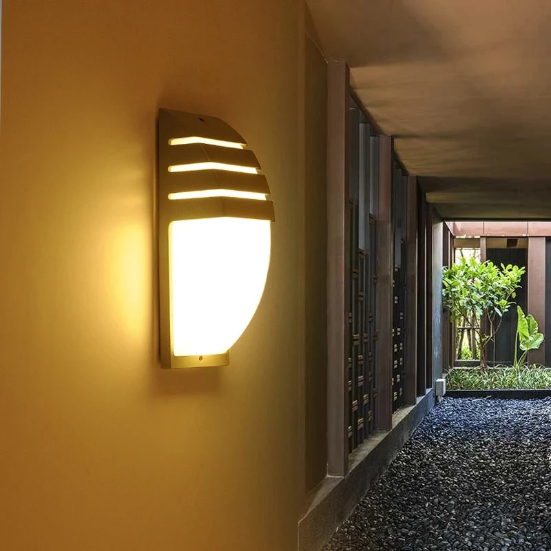 10W 18W LED duvar ışık su geçirmez sundurma ışık Modern LED duvar lambası Radar hareket sensörü avlu bahçe açık ışık AC90 ~ 260V