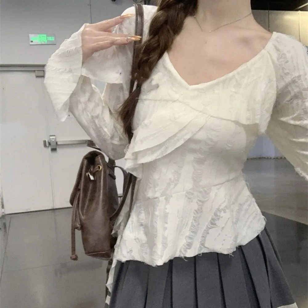 

Bell Sleeve Irregular T-Shirts Women Pleated Slim Fit Long Sleeve Top Basic Female Clothing Retro Mesh Broken T-Shirt Women