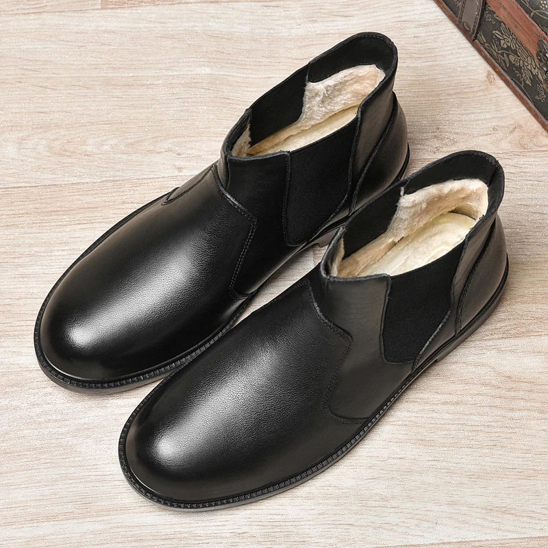 รองเท้าบูทเชลซีแบบลำลองสำหรับผู้ชายระดับไฮเอนด์ พื้นหนา เรียบง่าย มีสไตล์ ให้ความอบอุ่น ทรงกลางข้อ ไซส์ใหญ่ (38-48)