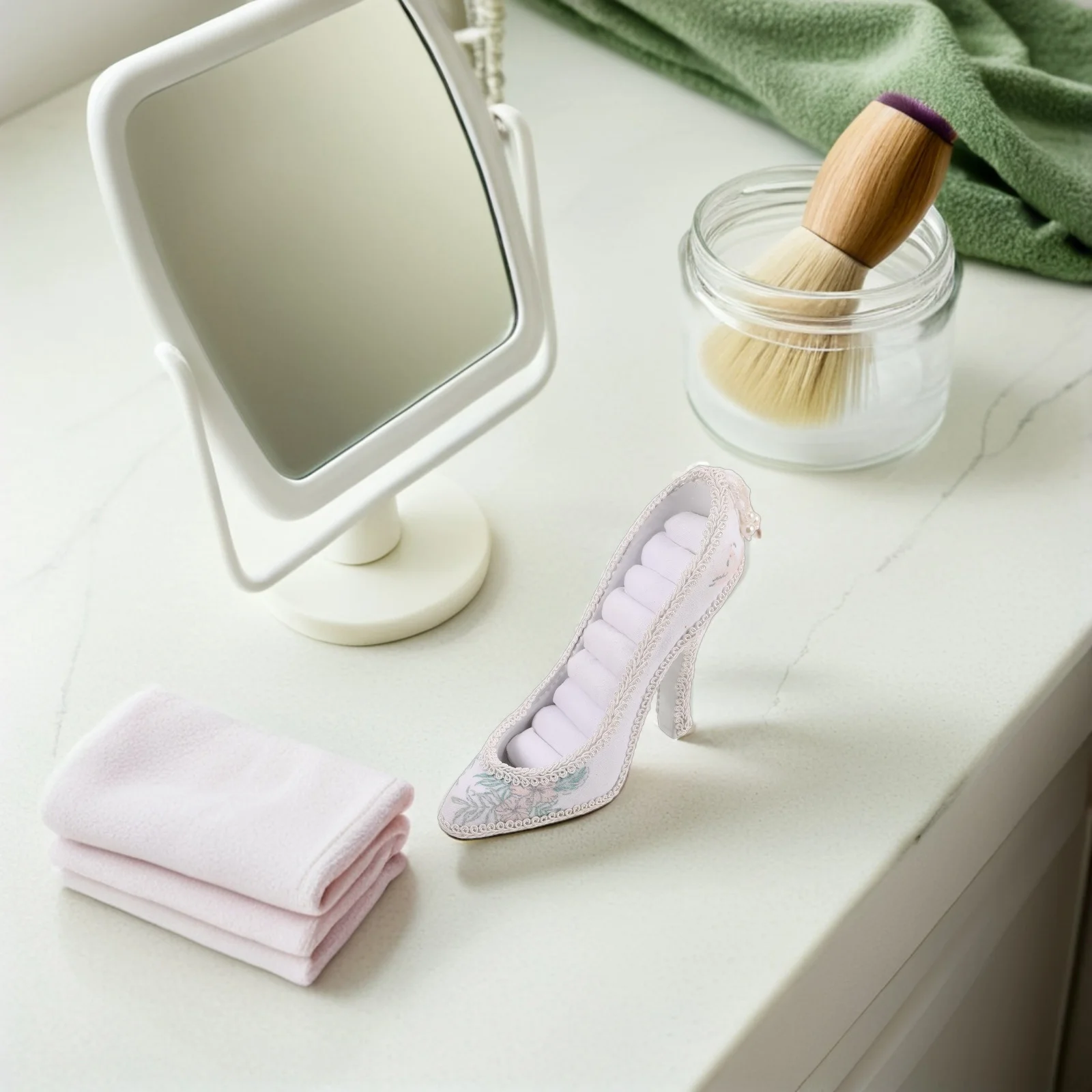 

High Heel Jewelry Display Organizer Unique Ring Earring Holder for Women Jewelry Storage Home Room Decor Stand