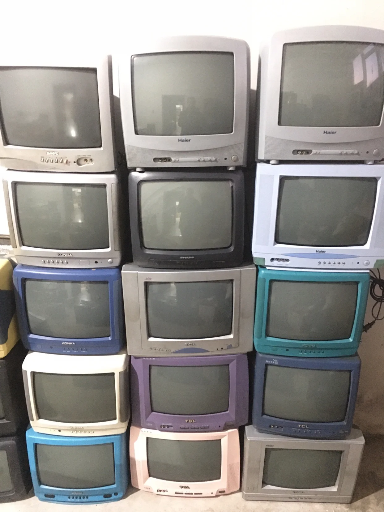 Playable Old-Fashioned Color TV Old Style TV 14-Inch Nostalgic Collection Retro Decoration Linkable Little Overlord