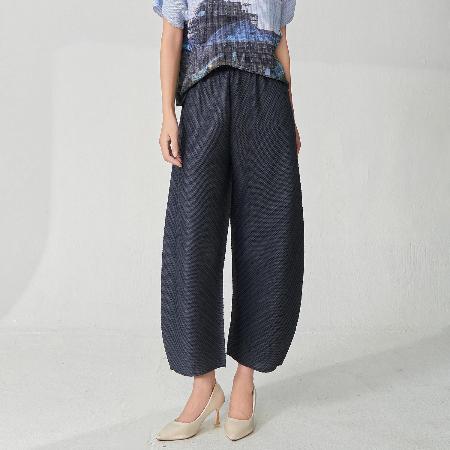 Direct From the Factory Women's Fashion Pants Solid Color Free Size Casual Pants Miyake Pleated Pants
