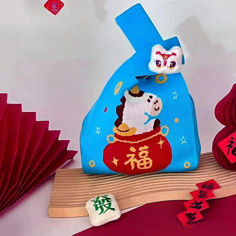 2026 السنة الجديدة الكرتون التميمة المهر محبوك شنطة هدايا يده كيس الحلوى سعة كبيرة عقدة حقيبة الرسغ لطيف أكياس التسوق القابلة لإعادة الاستخدام