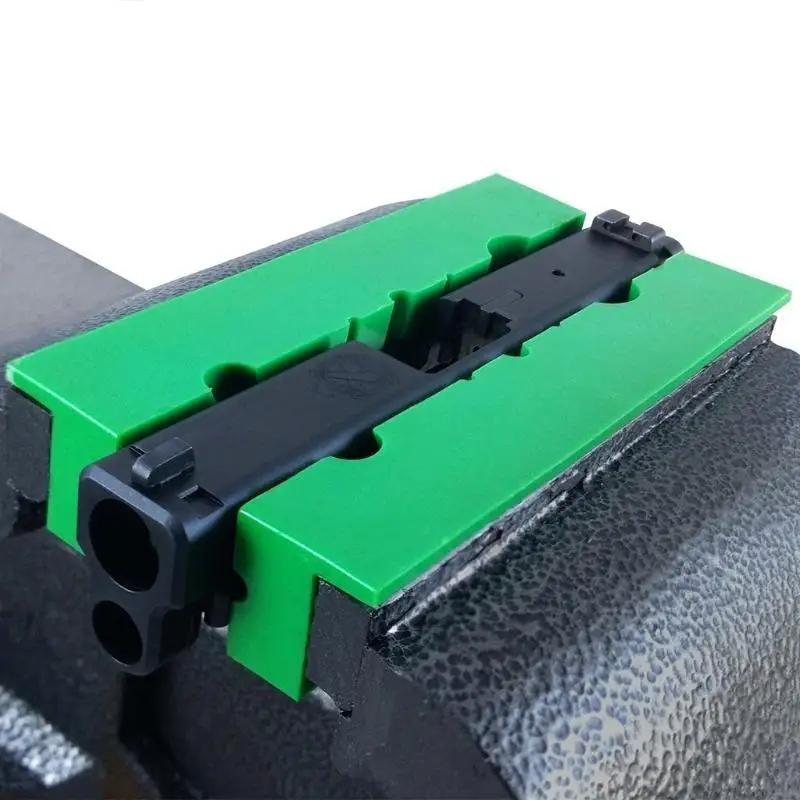 

652F Grooved Surface Embedded Magnets Soft Vise Specifically Designed Keep Round
