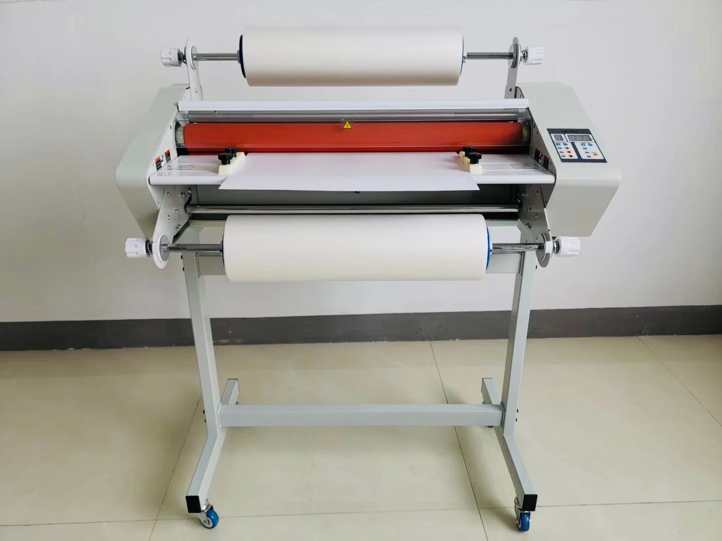 

Roll to Roll Hot Lamination Roll Tpu Laminating Machine