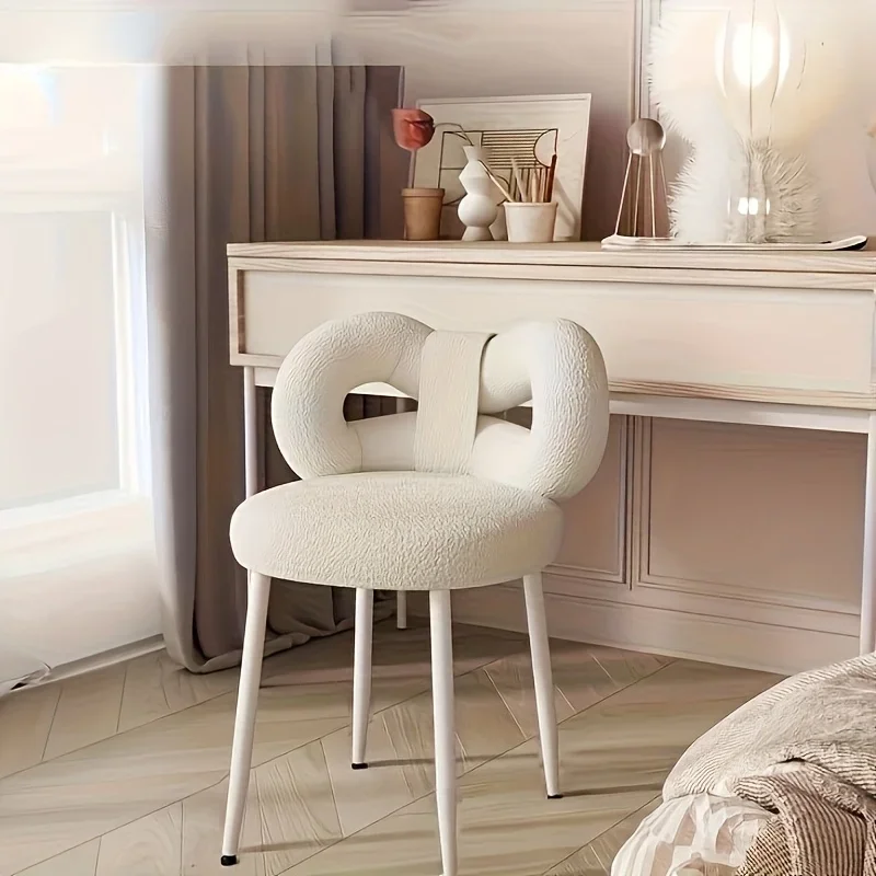 

Стул для макияжа Butterfly Back, милый женский стул для макияжа, современный компактный компьютерный стул, металлическая основа с тканевой обивкой из овечьей шерсти