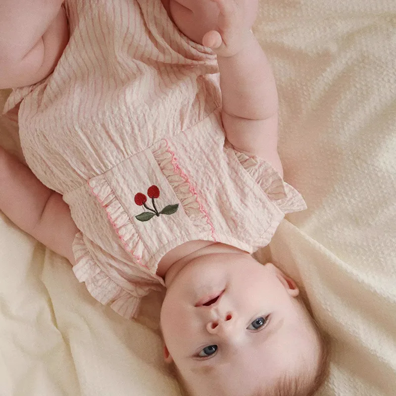 ثوب فضفاض للفتيات الصغيرات 2025 ملابس داخلية جديدة للفتيات الصغيرات من الكرز الحلو