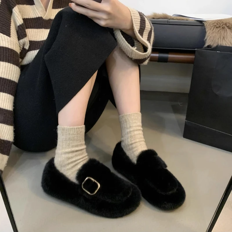 Woman Shoes Bear Fur Women Autumn Winter New One-pedal Lamb Hair Flat Peas Shoes Women\'s Cotton Casual Shoes To Keep Warm 2024