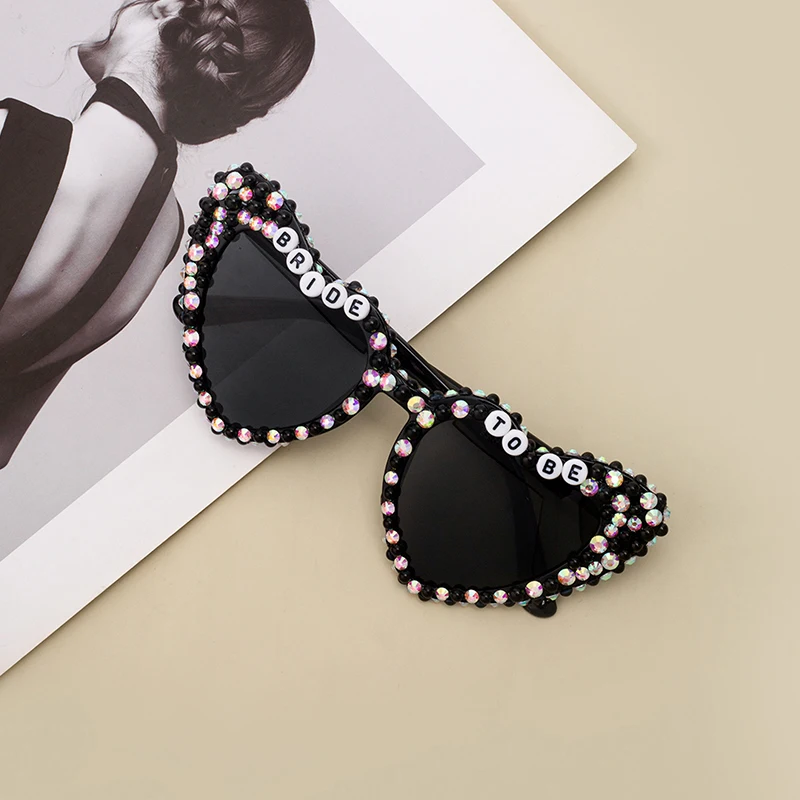 Party Glasses Fashionable Bridal Shower Glasses Heart Sunglasses Rhinestone Bachelorette Sunglasses For Birthday Party Outdoor