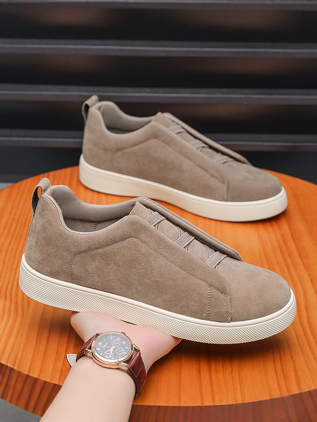

Men's Low-Top Retro Sports Casual Shoes Fashionable Loafers Wear-Resistant Summer New Arrival Korean Style Slip-On Sneakers