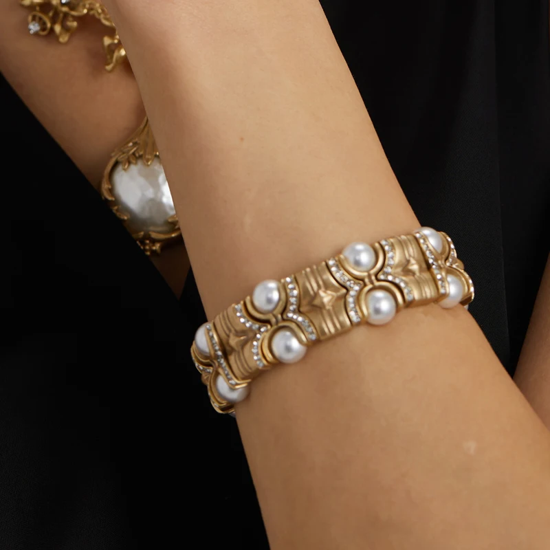 

Vintage Pearl Double Layer Bracelet Turquoise Natural Stone For Women Gold Color Rhinestone Luxury Designer Dubai Jewelry Bridal