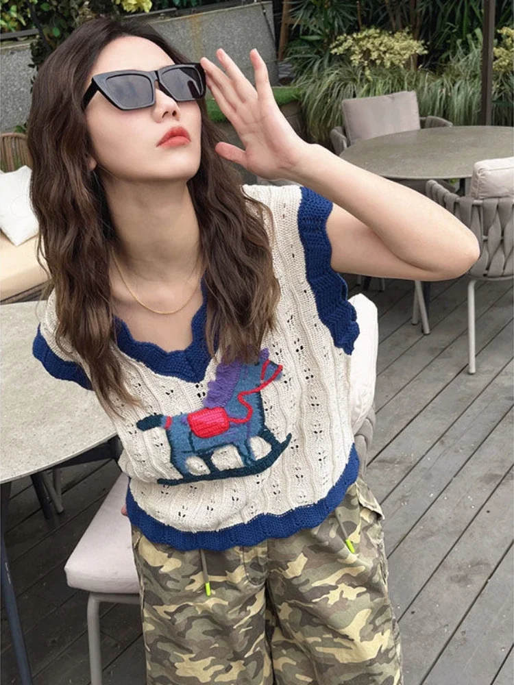 Design Sweet Knitwears Vest Contrast Color Cartoon Embroidery Sweater Hollow Out V Neck Sleeveless Crop Tops Summer Thin Jumpers