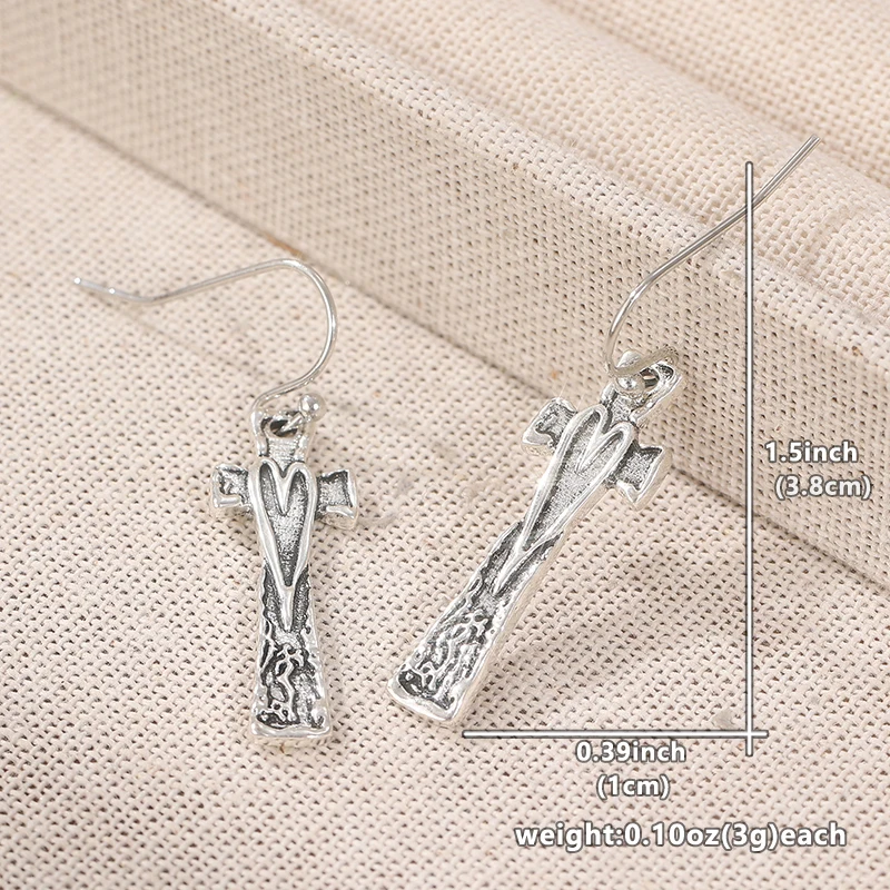 Vintage Silberfarbene Herz-Kreuz-Ohrhänger für Damen Metall Handgeschnitzte Geometrische Ohrringe für Party und Alltag – Detail 5
