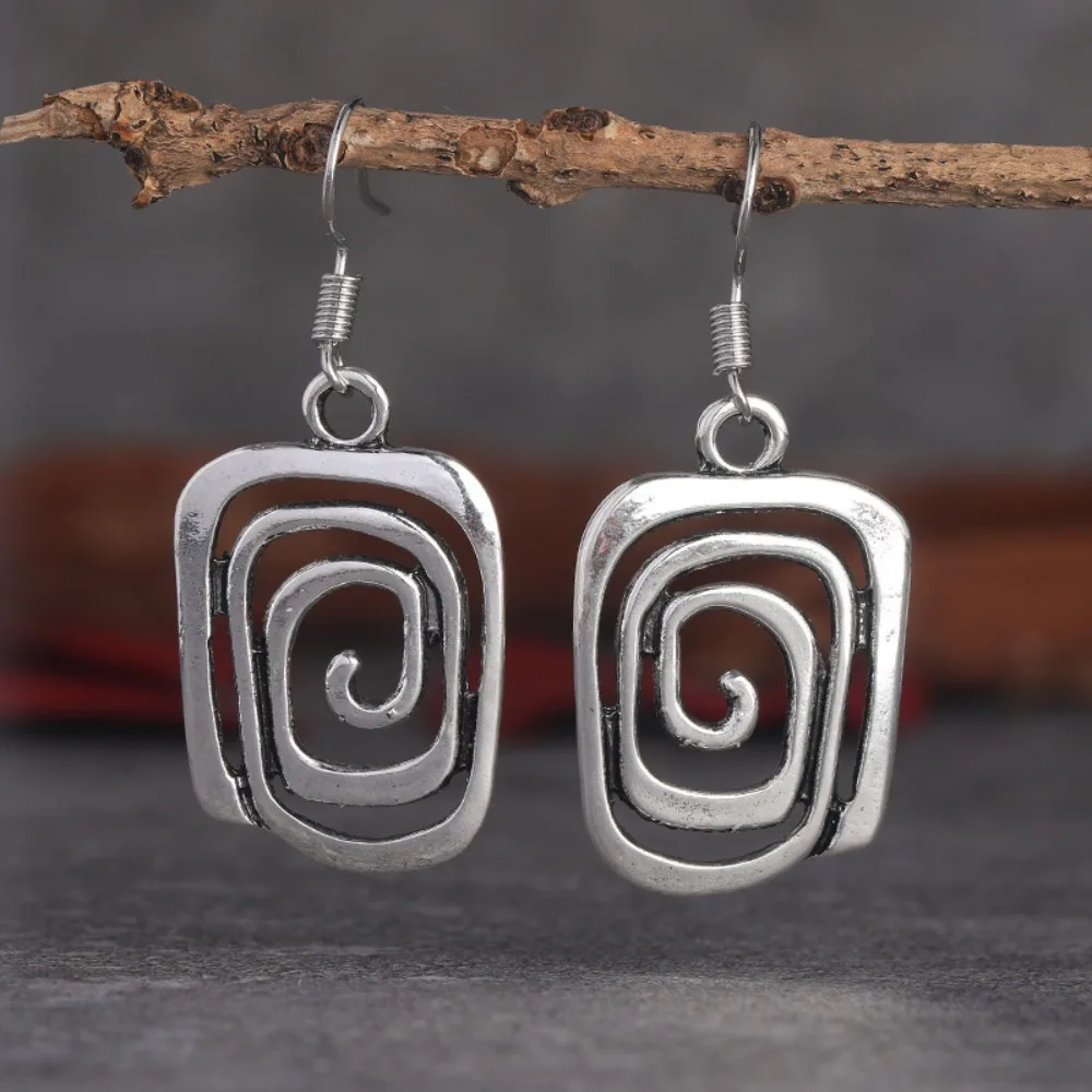 New Exaggerated Personality Geometric Vortex Spiral Drop Dangle Earrings Retro Creativity Hip Hop Rock Street Jewelry Accessory