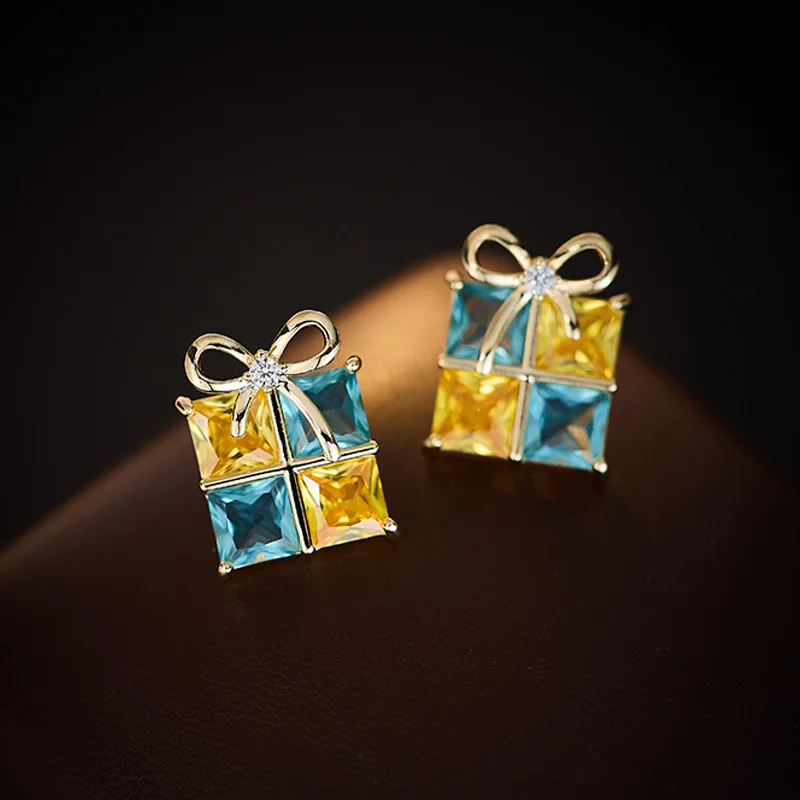 

Fashionable geometric square micro-inlaid zircon bow stud earrings s925 silver needle sweet and high-end earrings