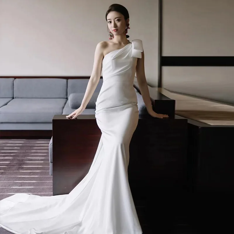 2022 New Mermaid Sleeveless Ivory One-Shoulder Wedding Dress 웨딩드레스  Vestidos  De Novia Sweep Train  Robe De Mariée Gown Bridal