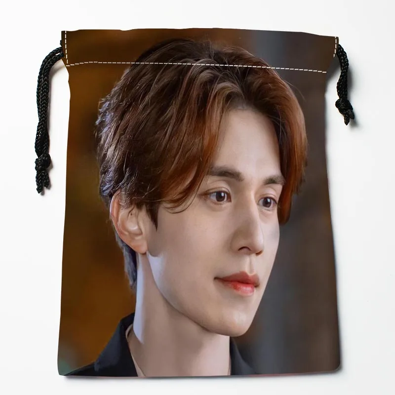 Custom POP TV Lee Dong Wook Drawstring Bags Dust-Proof Fashion Print Fabric Storage Bags Boys Girls Festive Gift 18X22cm 0414