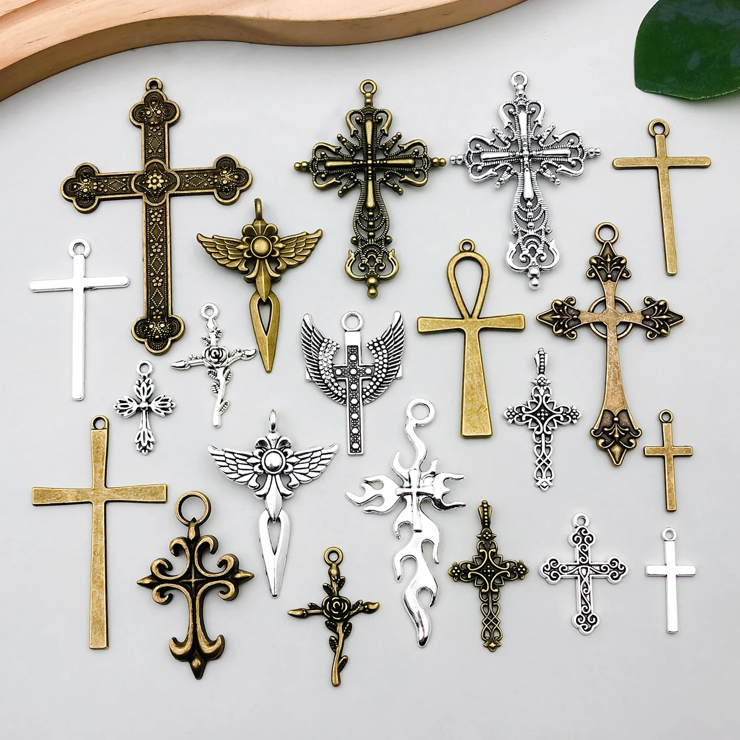 

Cross-border Hot-Selling Cross Ornament Accessories, 21 Styles Vintage Alloy Pendants, Handmade Earring Necklace DIY Materials.