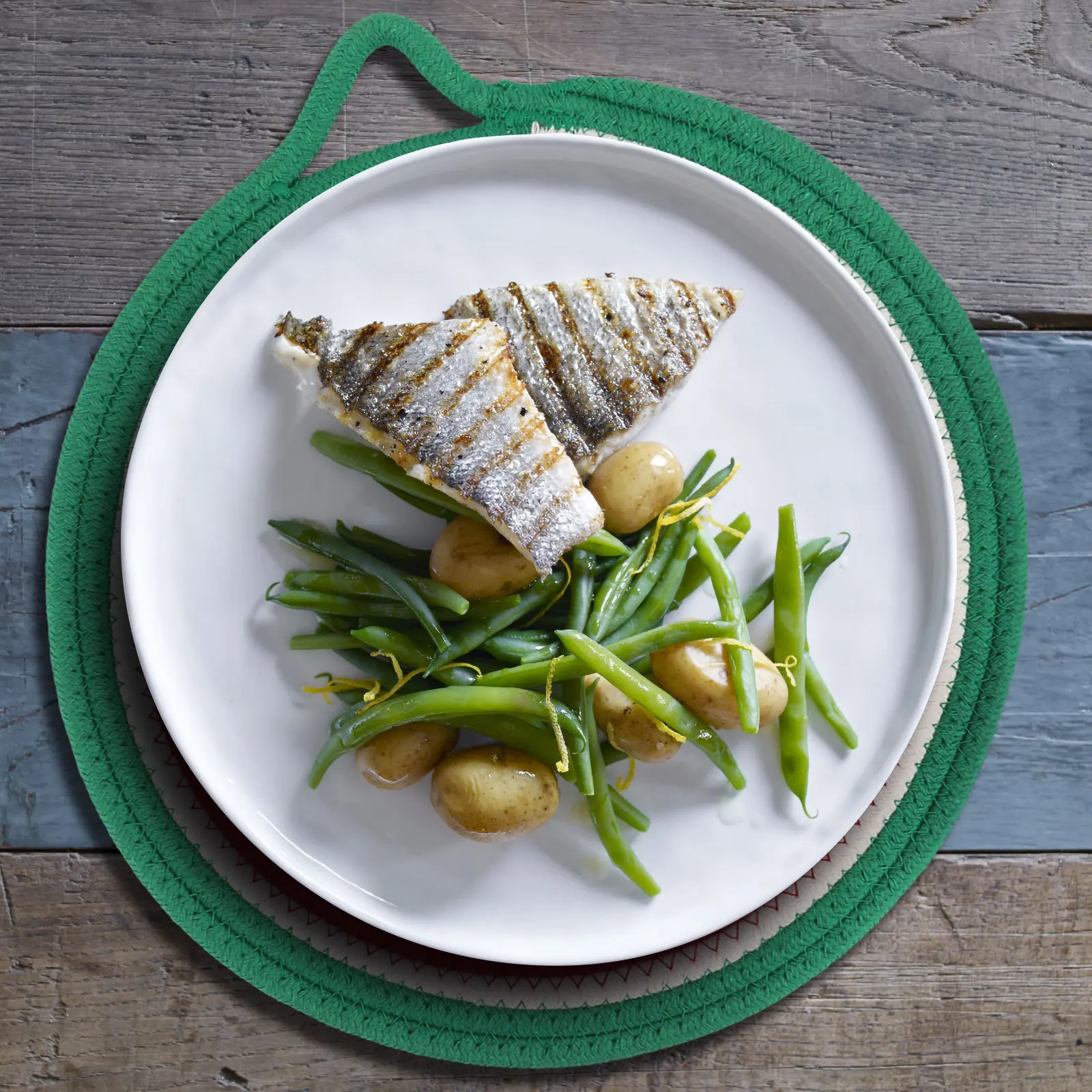 

1Pcs Decorative Placemat Fruit Pattern Mat Dining Table Supplies Heat Proof Scratch Resistant Indoor Outdoor Use