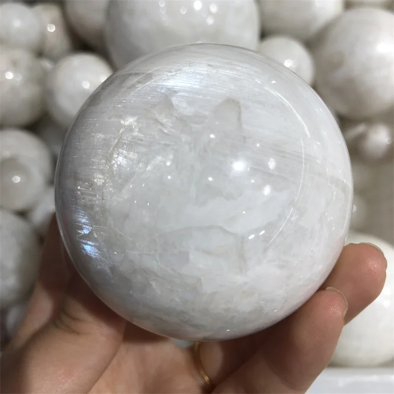 6CM Natural White Moon Stone Sphere Healing Reiki Home And Office Stylish And Exquisite Decoration 1PCS