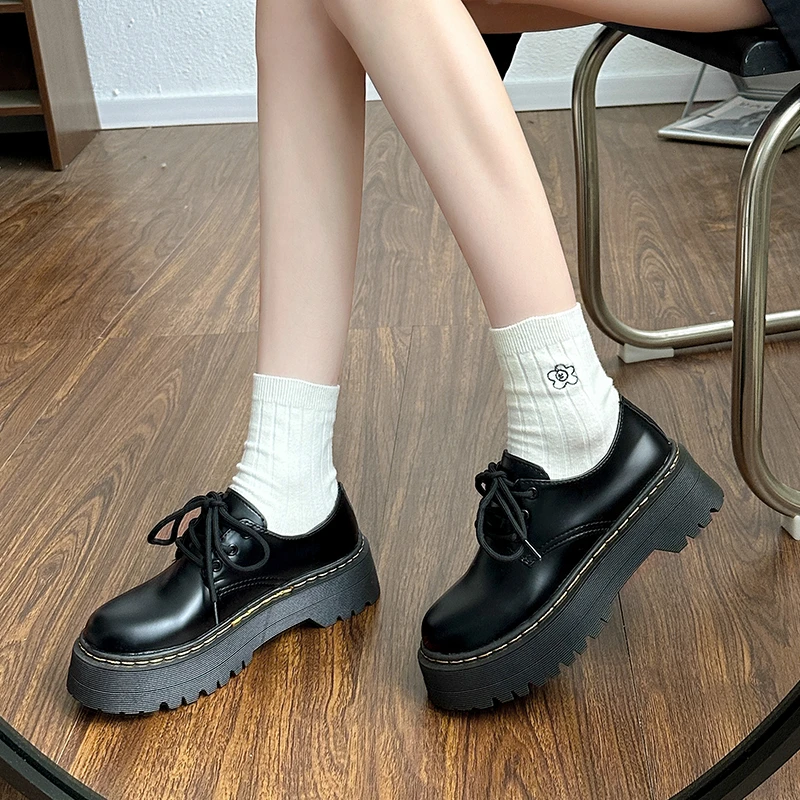 2023 Spring and Autumn Fashion Thick Soled Lace Up Women's Slip-on Shoe Casual Outdoor Versatile Concise Solid Shoes for Women