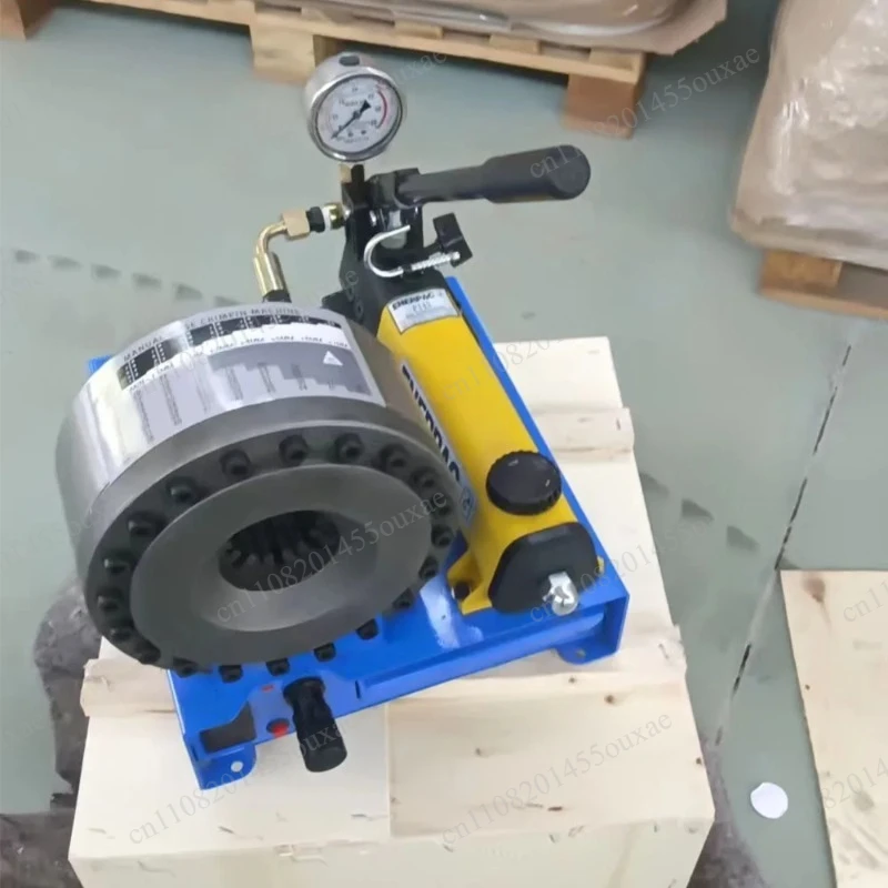 Household Hydraulic Pipe Pressing Tool Manual Explosion-Proof Oil Tube Crimper Complete Set Equipped With 7 Processing Molds