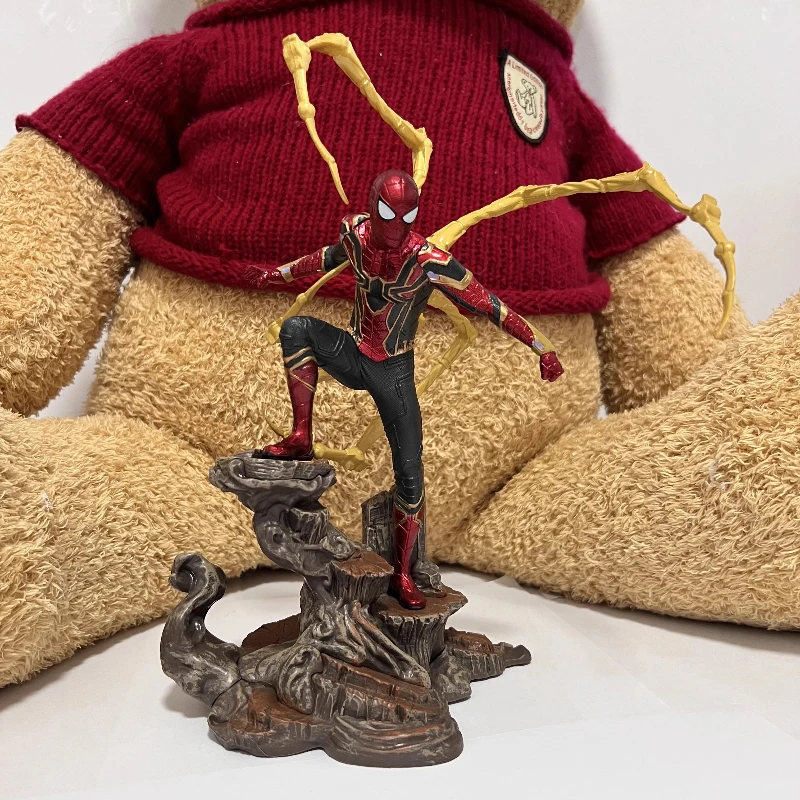 

24cm Movie Peripherals Avengers Iron Spider Man PVC Action Figurine Model Desktop Decoration Children's Birthday Gift Toy